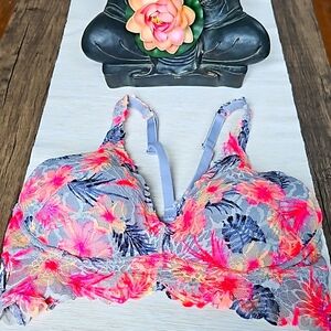 PINK (VS) - Push Up Lace Bralette - Size M
